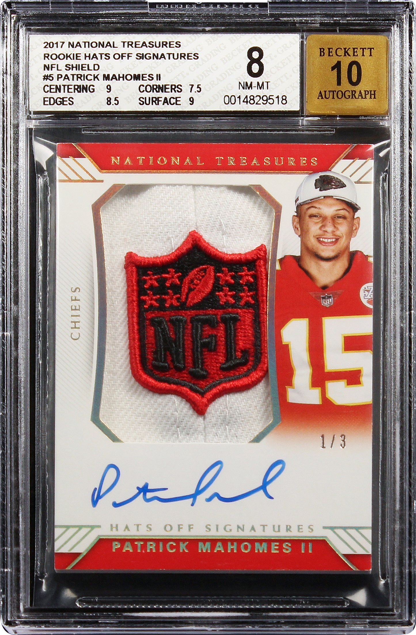 2017 Patrick Mahomes Panini National Treasures Rookie Hats Off NFL Shield Auto /3 #5 BGS 8