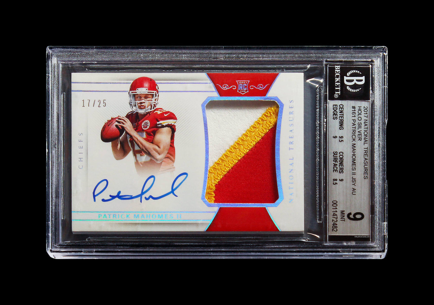 2017 Patrick Mahomes National Treasures Holo Silver RC Patch Auto /25 #161 BGS 9