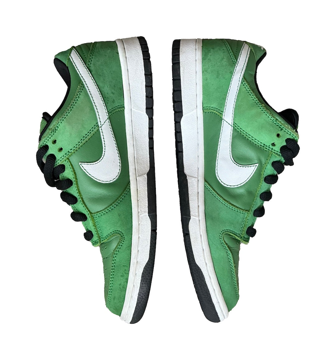 2006 Nike SB Dunk Low Tokyo Green Grass / White Taxi 304292-311 Size 8 with Box