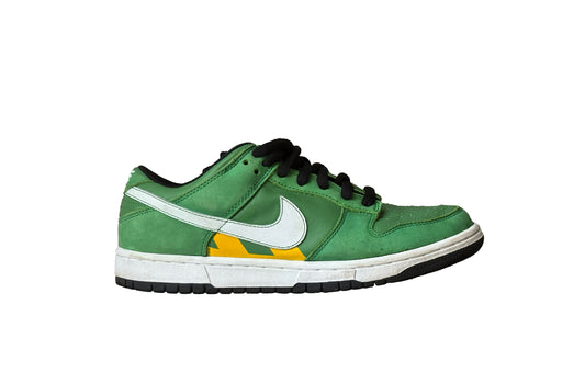2006 Nike SB Dunk Low Tokyo Green Grass / White Taxi 304292-311 Size 8 with Box