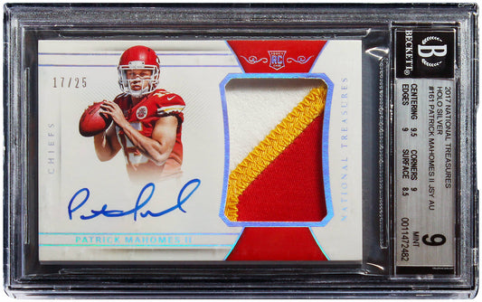 2017 Patrick Mahomes National Treasures Holo Silver RC Patch Auto /25 #161 BGS 9