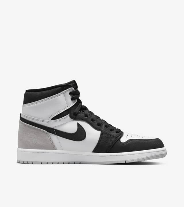 2022 Nike Air Jordan Retro 1 High OG Grey Fog Bleached Coral 555088-108 Mens Sz 10 New with Box